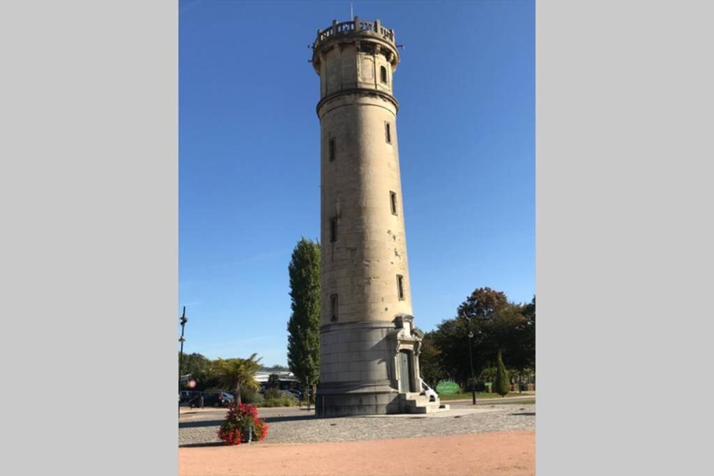 Апартаменти Au Pied Du Phare... Онфлер Екстер'єр фото